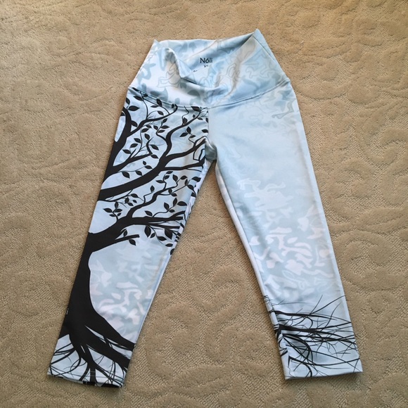 COPY - Capri Yoga Leggings - Picture 2 of 9